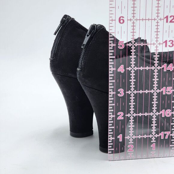 Aerosoles Pleated Black Faux Suede Heeled Ankle Bootie Size 7.5 - Picture 10 of 10